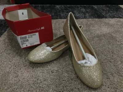 Zapatos planos de ballet American Eagle Clinton dorados brillantes para mujer talla 6 Foto 1 de 4