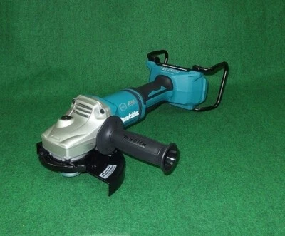 Makita rechargeable disc grinder GA701DZ 180mm 36V body only New - Image 1 of 4