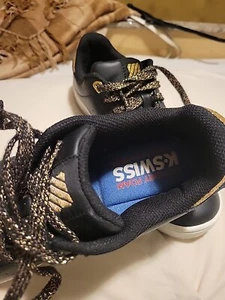 K SWISS TENNIS SHOES. Black Base, Metallic Gold Accents. Size 9, Pristine - Picture 1 of 7