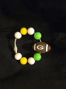 Green Bay Packers Tumbler Stanley Cup Handle Charm Keychain Backpack - Picture 1 of 2