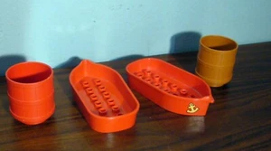 4 Lego duplo 2 barrels 2 Red Dinghy Boat with Anchor design Rare older set - Picture 1 of 3