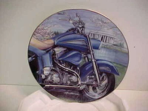 VINTAGE EASYRIDERS WE THE PEOPLE #1771 A `1997 BY THE HAMILTON COLLECTION - Picture 1 of 2