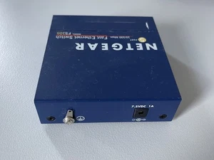 Netgear ProSafe 5-Port 10/100 Mbps Ethernet Switch FS105 ohne Netzteil - Bild 1 von 4