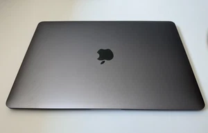 Apple Macbook Air 13" Retina 2019 1.6 GHz Dual-Core Intel Core i5 - Excellent - Afbeelding 1 van 5