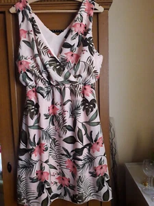 Rose farbenes Sommerkleid mit floralem Muster Colloseum Gr L - Bild 1 von 4