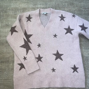 All Saints Pullover mit V-Ausschnitt und Sternen in Pashmina Pink Gr. Medium - Bild 1 von 14