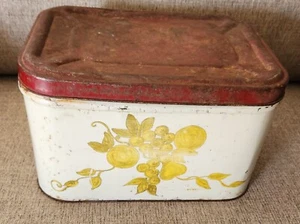 Vintage Brotkasten 50er Jahre Metall mit Klappdeckel und Entlüftung beige gebraucht rustikal - Bild 1 von 9