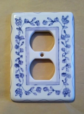 AmerTac Púrpura Blanco Floral Dúplex Salida Cubierta Placa Porcelana Nuevo Foto 1 de 3