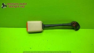 03 SATURN LW200 2.2L AT 4DR WAGON RIGHT FRONT SEAT BELT BUCKLE OEM 1842-15 - Picture 1 of 5