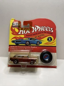 Hot Wheels Vintage Collection Classic Nomad with Matching Collector’s Button - Picture 1 of 8
