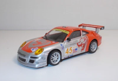 Bburago 38010 RACING PORSCHE 911 GT3 - METAL Scala 1:43 - Immagine 1 di 4