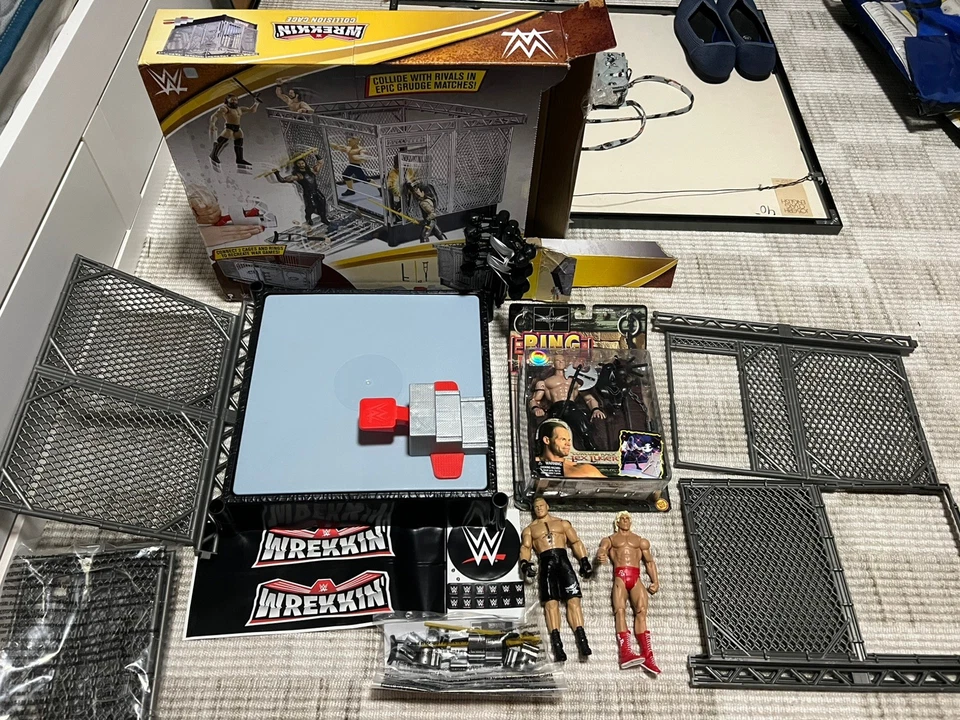 Nuevo WWE Wrekkin' Collision Cage WWF Juego Hell In a Cell y Figuras  Foto 1 de 4