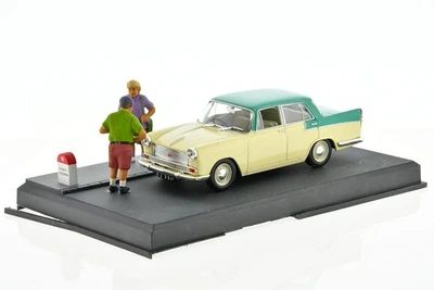 AUSTIN Cabridge 1/43 (DIORAMA-Altaya) Foto 1 de 4