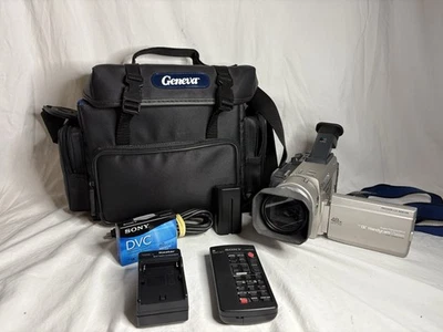 Sony Handycam DCR-TRV900 MiniDV Modelo Pro Videocámara Paquete Cabezales Limpios Funcionando Foto 1 de 4