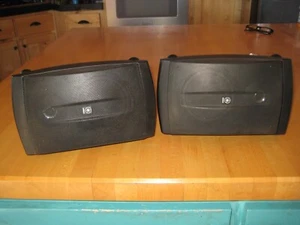 Yamaha NS-AW150 BLACK- 2-WAY Outdoor Indoor Deck Patio Speakers Pair Set of Two - Picture 1 of 3