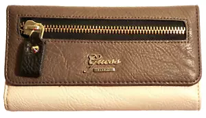 GUESS - Portafoglio a tre pieghe tortora e crema - 7,5 pollici - Foto 1 di 6