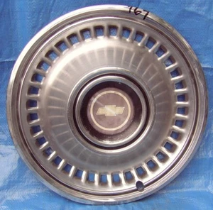 RF767 1971 71 1972 72 Chevrolet Chev Chevy Hubcap Hub Cap Wheel Cover 15" - Picture 1 of 4