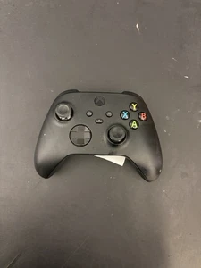 Microsoft Wireless Controller für Xbox Series X/S - Schwarz - Bild 1 von 4