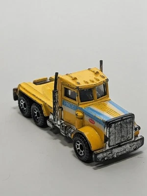 Matchbox Peterbilt Truck 1981 1:80 Yellow Vintage Toy Car Diecast AG155 - Image 1 of 4