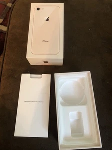 BOITE ET PLATEAU VIDES RETAIL UNIQUEMENT produit Apple iPhone 8 Plus or 64 Go - Photo 1 sur 7