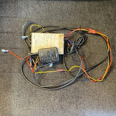 Clarion FMC303 - FM Modulated CD Changer Controller Unit - Image 1 of 4