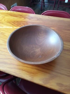 VINTAGE GENUINE WOODCRAFTERY PRODUCT WOODEN BOWL BEAUTIFUL CONDITION 11.5” - Picture 1 of 6