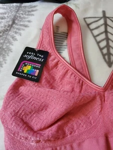 WOMENS BALI COMFORT BRA SIZE MED CORAL NWT - Picture 1 of 10
