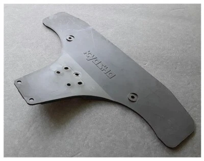 1x Vintage RC Car Kyosho Front Bumper from 3078 .10 Nitro Center Conversion Set - Image 1 of 4