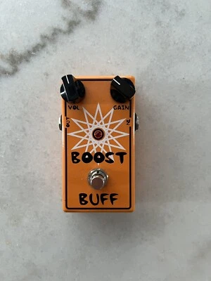 Efectos de audio MI Boost 'N' Buff Foto 1 de 4