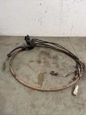 #B4 2006 06 palanca de freno de estacionamiento izquierda Suzuki Ozark LT-F 250 Foto 1 de 4