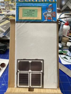 MW22 EDUARD 35658 M-113A2 DESERTO I.F.F./C.I.F. I.D. SET PANNELLI 1/35 PE  - Immagine 1 di 4