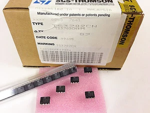 5 pieces TS3702CN | MICROPOWER DUAL CMOS VOLTAGE COMPARATOR | DIP8 | = TLC3702 - Picture 1 of 5