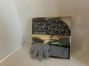 Michael Kors Women's Multi Grey Knit Hat & Glove Set 100% Acrylic One Size NWIP - Picture 1 of 7