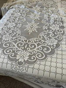 VINTAGE FRENCH CREAM BEIGE COVERLET LACE EMBROIDERED ELEGANT QUALITY BEDSPREAD - Picture 1 of 24