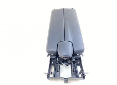 E-Klasse (W212) VA2693108 Armlehnen Abdeckung Vorne A2126800039 A21268000399G23 - Bild 1 von 4