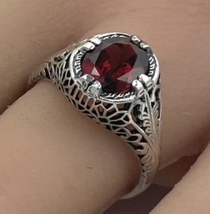 ANILLO FILIGRANA ESTILO ANTIGUO DECO PLATA ESTERLINA 925 GRANATE 2 QUILATES GENUINO 813z - Imagen 1 de 5
