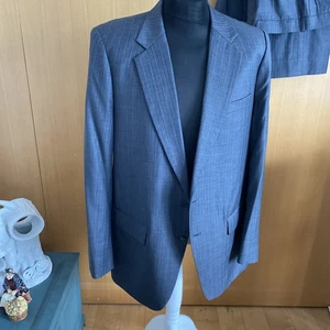 Giorgio Armani grey, Blue Striped Wool/Cashmere Suit Sz: 46 reg,40 waist/31 leg. - Picture 1 of 23