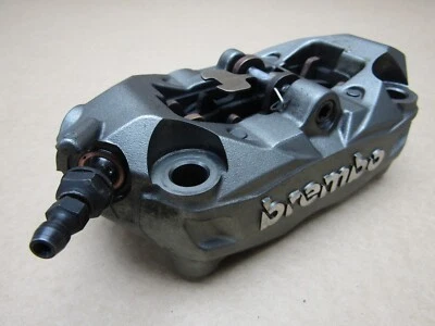 Pinza de freno delantera Ducati Scrambler Cafe Racer 803 2017 3.580 millas (13077) Foto 1 de 4