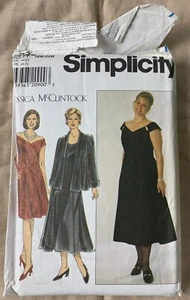 Modello Semplicità #7857. Abito da sera. Dimensioni: 18W-24W. Non tagliato anni 90. - Foto 1 di 3