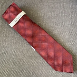 Perry Ellis Men's Classic Neck Tie Red Wheatley Geo Diamond MSRP $55 - Picture 1 of 2