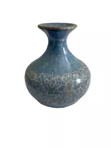 BELLISSIMO VASO VINTAGE FIRMATO DALL'ARTISTA Studio Pottery Bud BLU 4" GRES - Foto 1 di 3