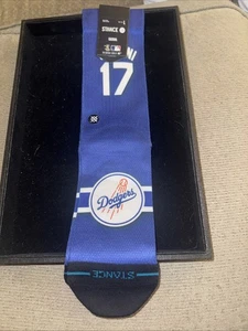 New Stance World Series Champions Los Angeles Dodgers Shohei Ohtani #17 Herren - Bild 1 von 2