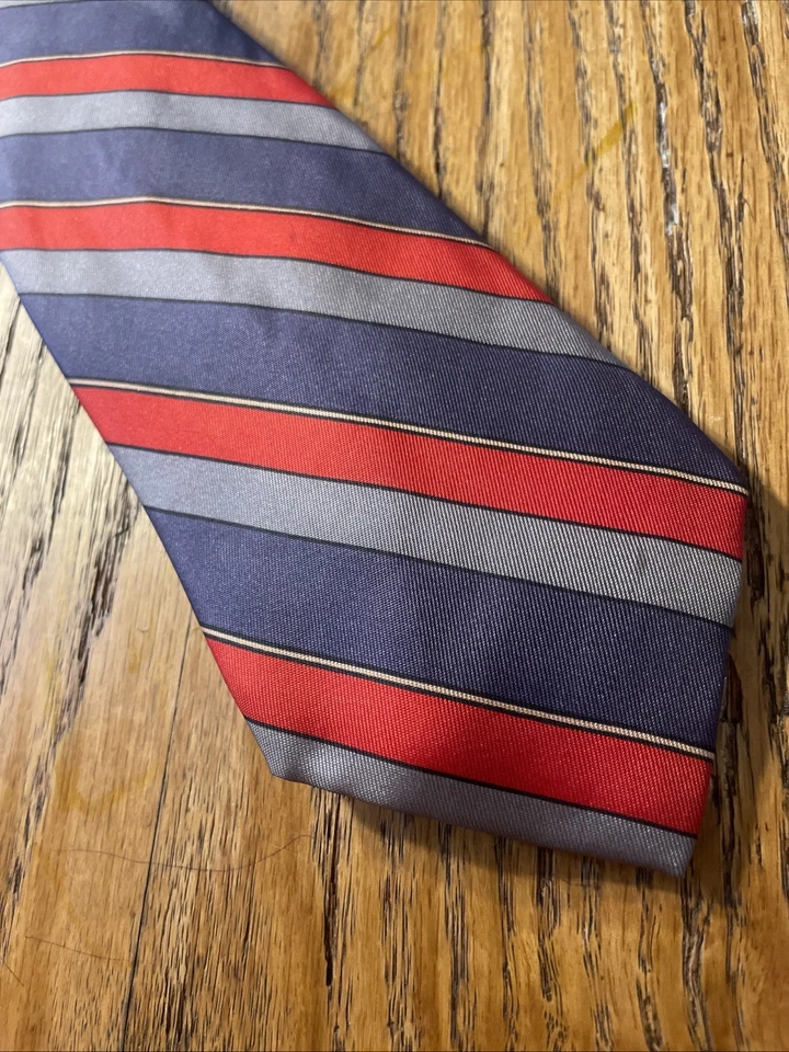 Corbata de seda a rayas Pierre Cardin vintage años 60 70 para hombre hecha en EE. UU. Foto 1 de 4