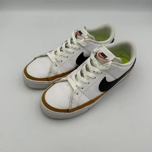 Nike Donna Court Legacy Donna 7.5 Basso Nero Bianco Tan Swoosh DH3161-100 - Foto 1 di 9
