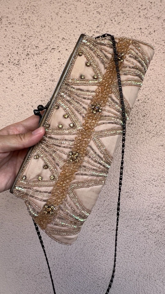 MOYNA NEW YORK Couture 串珠水钻缎面晚装单肩包/手拿包 — 第 1/4 张图片