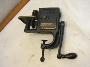 Burke Gem Pinker Pinking Machine Hand Crank Crimper Cutting Tool Leather Fabric - Picture 1 of 7