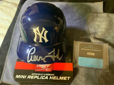 Mini réplica de casco de béisbol firmado por Aaron Judge - autografiado por los Yankees + certificado de autenticidad Foto 1 de 4