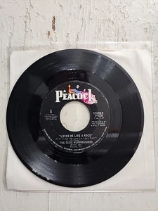 VINTAGE 1973 THE DIXIE HUMMINGBIRDS LOVES ME LIKE A ROCK 45 RPM RECORD PEACOCK - Picture 1 of 2