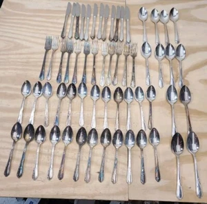 William A. Roger’s AI Plus Oneida LYD. 60 Pc Stainless Service Set - Picture 1 of 22