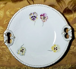 BING & GRONDAHL PANSY GRAND DUCHESS OLGA ALEXANDROVNA ROMANOV CAKE PLATE DOLPHIN - Picture 1 of 4